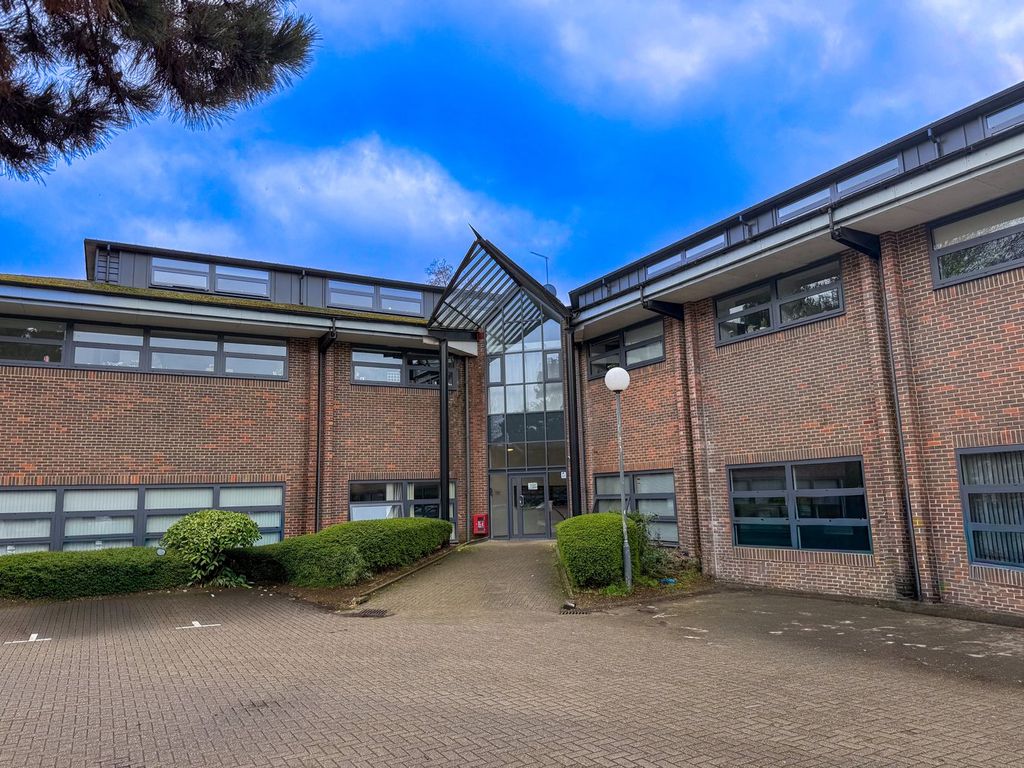 Property photo 1 of 9