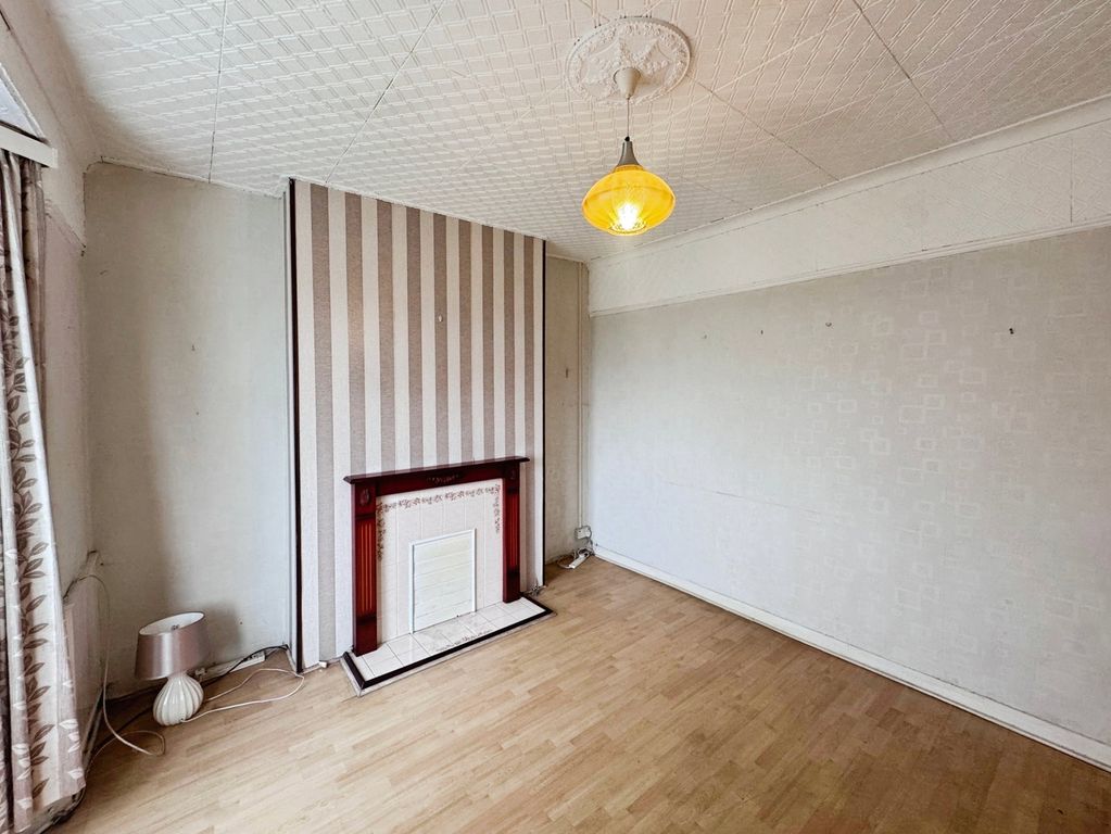 Property photo 3 of 21