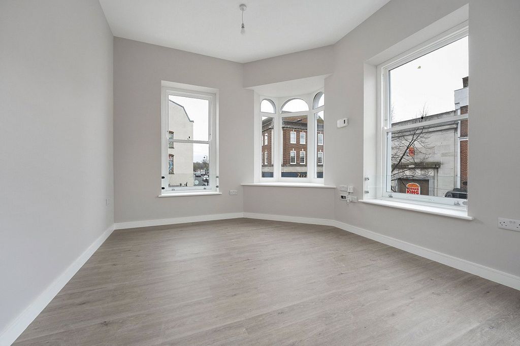 Property photo 1 of 14 Picture No. 06