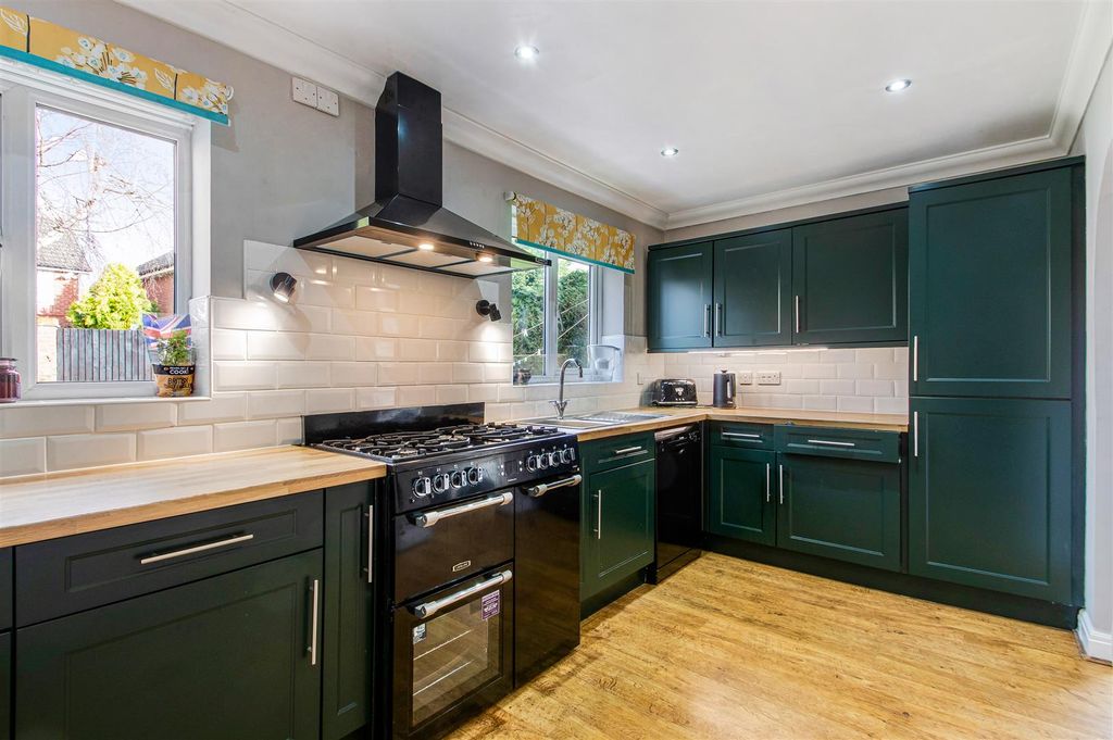 Additional image 8 of 4 bed detached house for saleWaystead Close, Northwich CW9