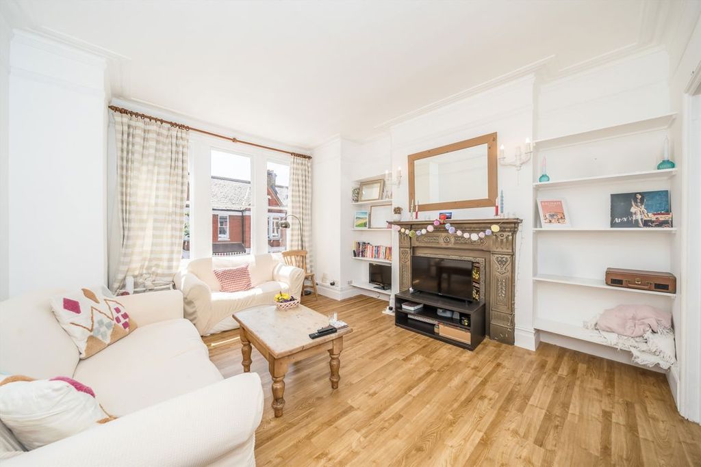 Property photo 2 of 7
