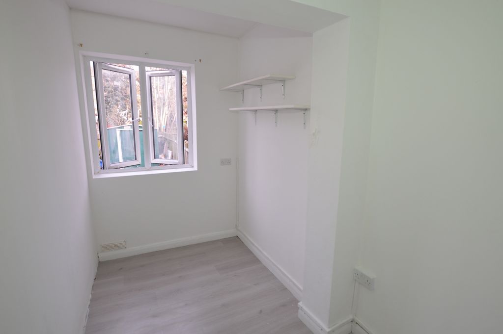 Property photo 2 of 4 Dsc_0379