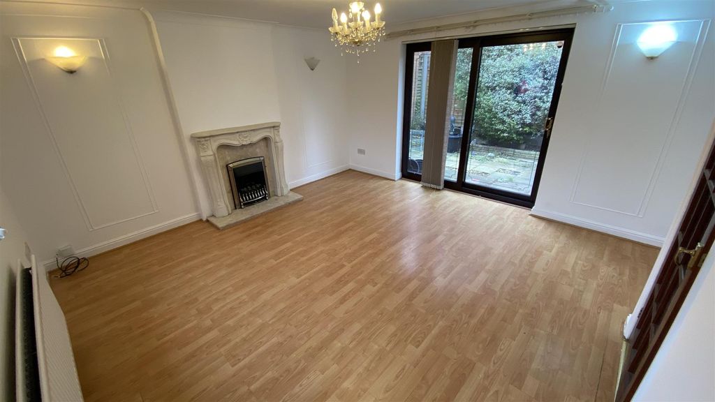 Property photo 2 of 10 Living Room.Jpg