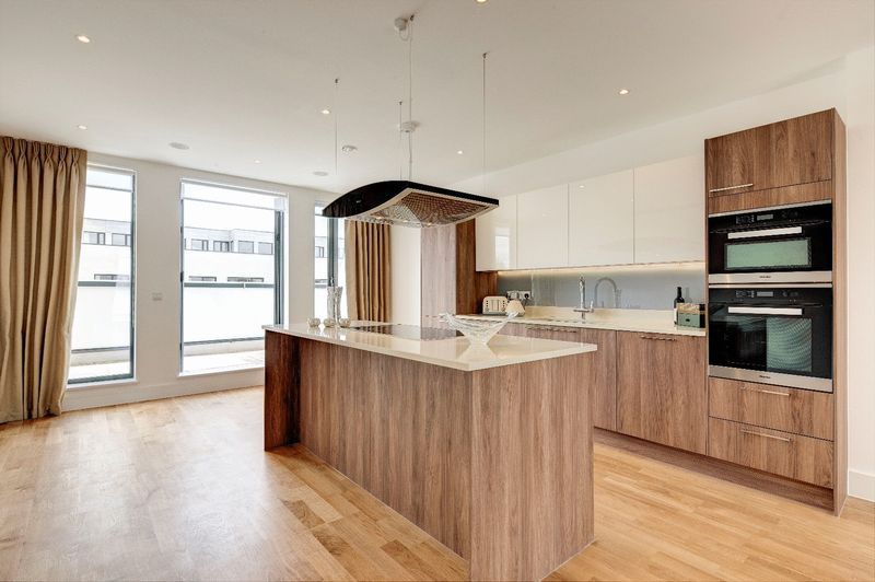 Property photo 2 of 10 Photo 8