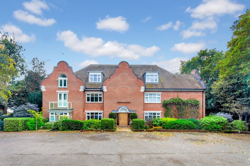 Property photo 1 of 18 Front