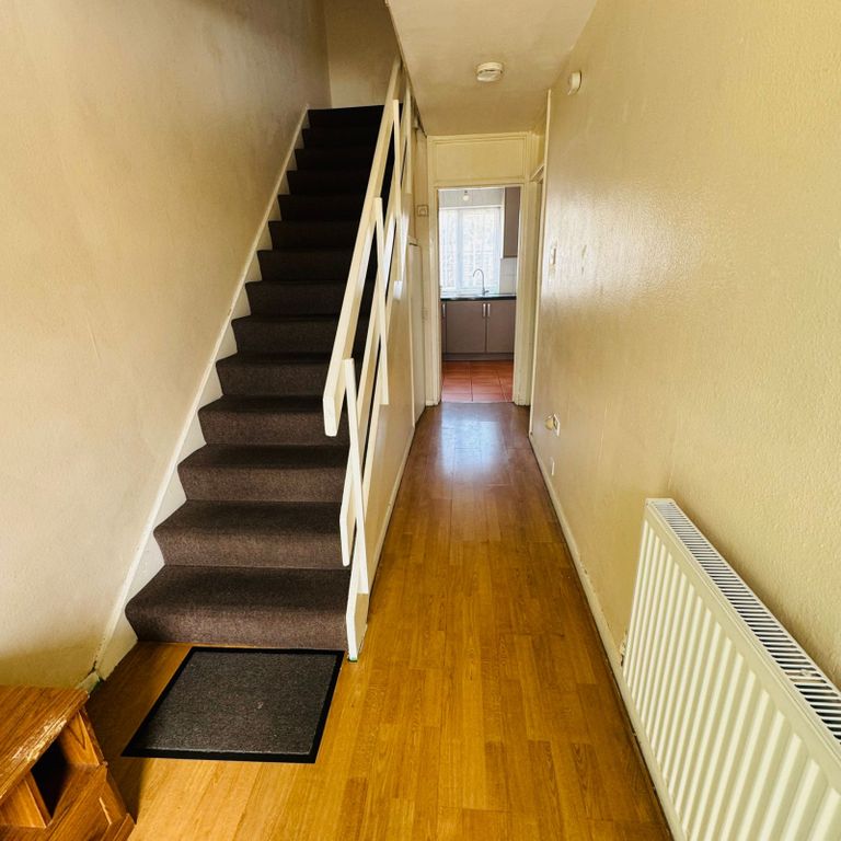 Property photo 2 of 16 Gallery