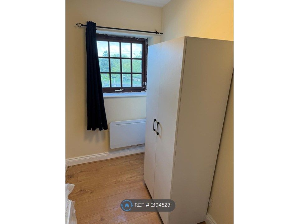 Property photo 3 of 6