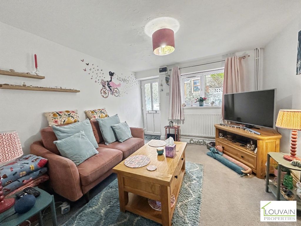 Property photo 2 of 14