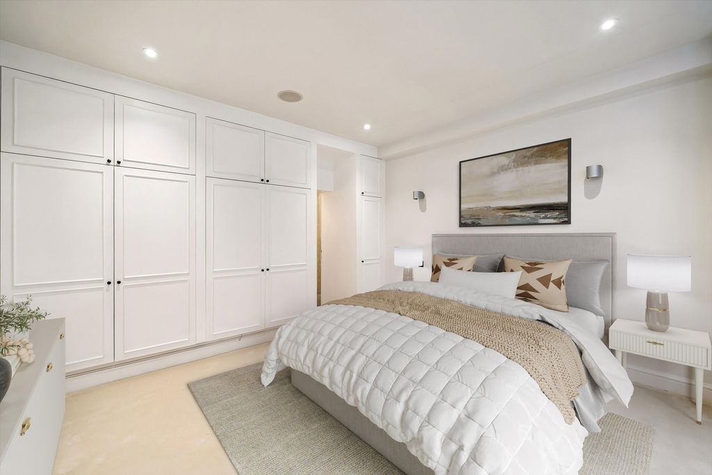 Property photo 3 of 12 Image