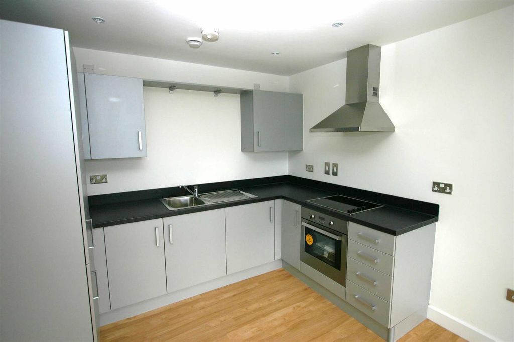 Property photo 2 of 5