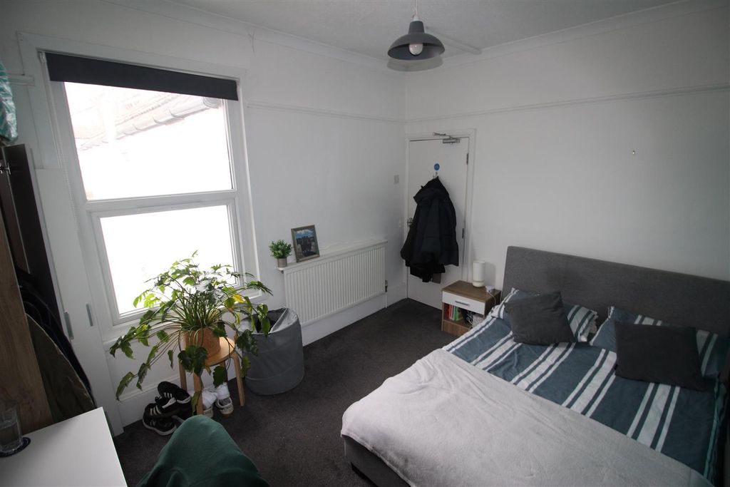 Property photo 2 of 8 Img_0833.Jpg