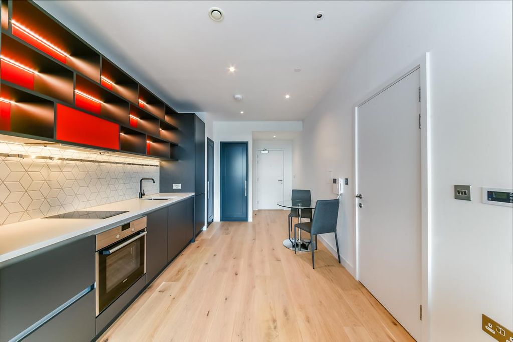 Property photo 2 of 12