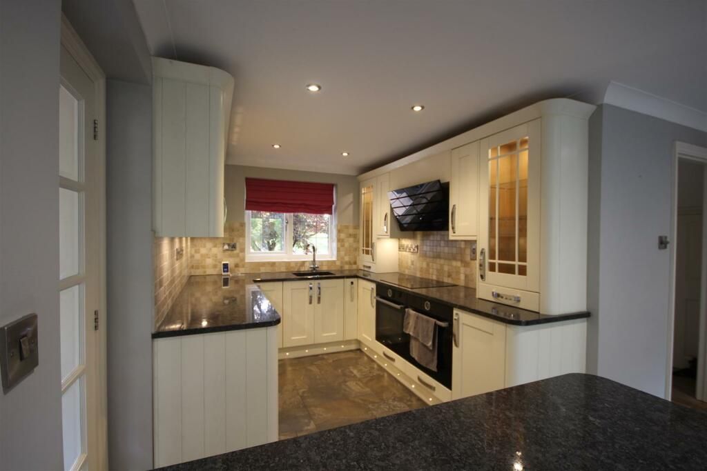 Property photo 2 of 22 Kitchen