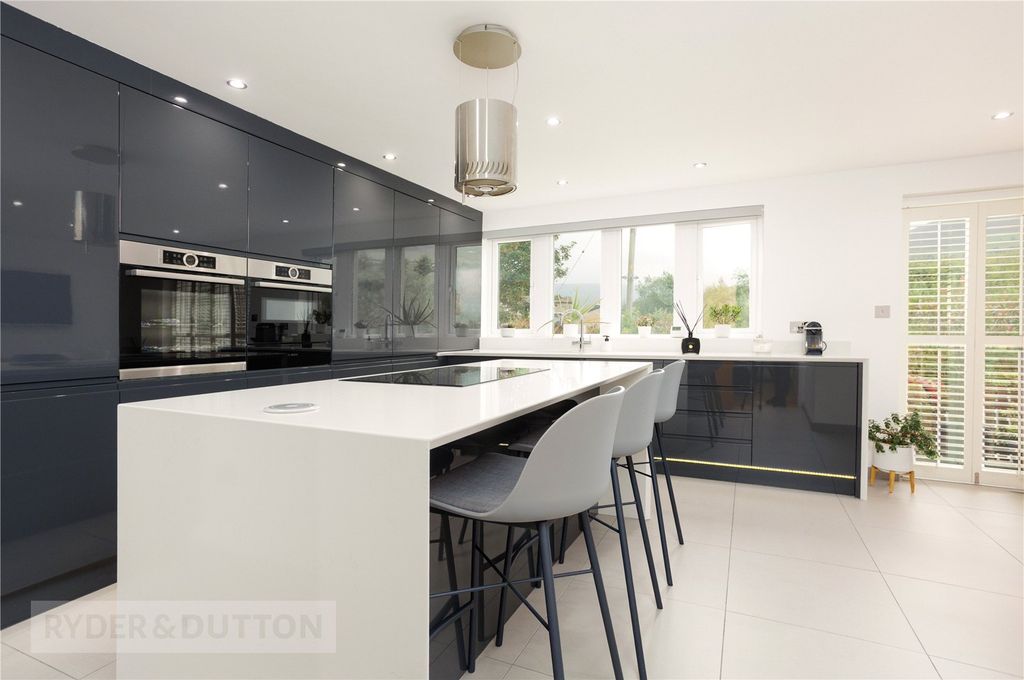 Property photo 2 of 28 Kitchen Diner