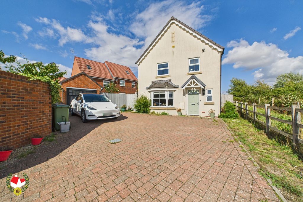Property photo 1 of 25