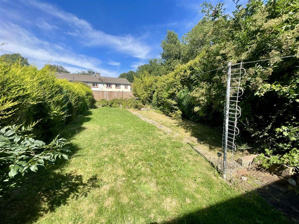 Property photo 2 of 12 Externally