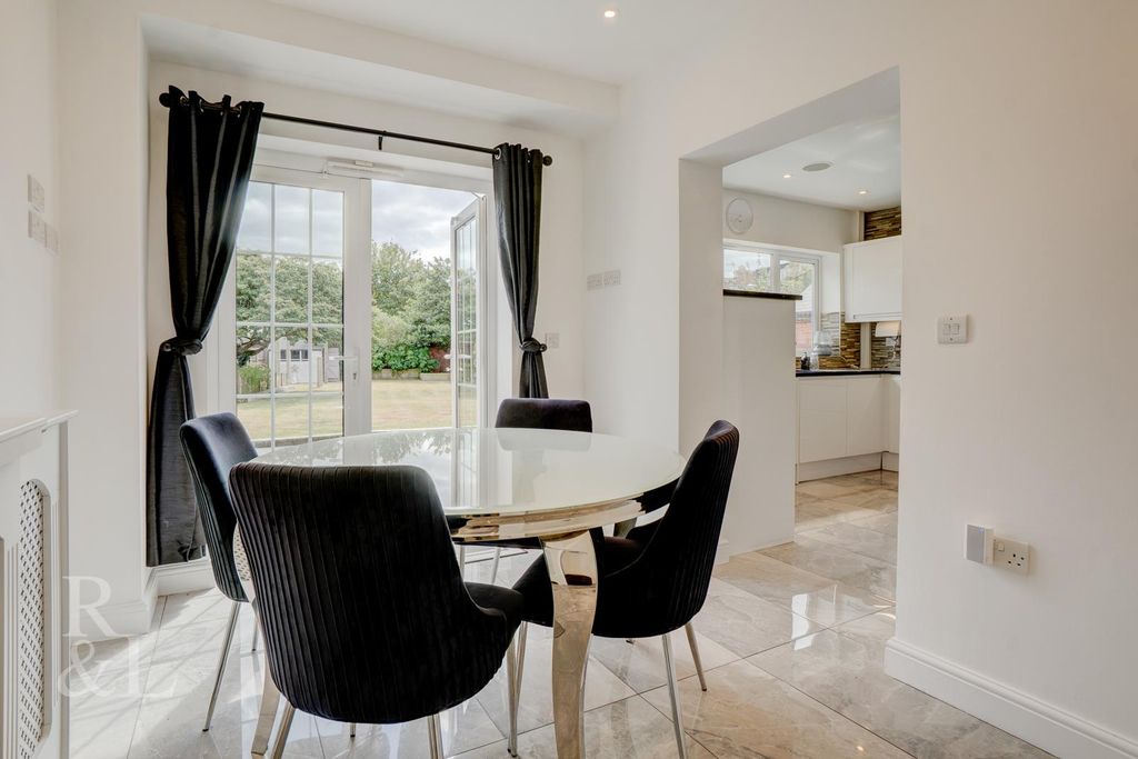 Property photo 3 of 26 Batched  (5).Jpg