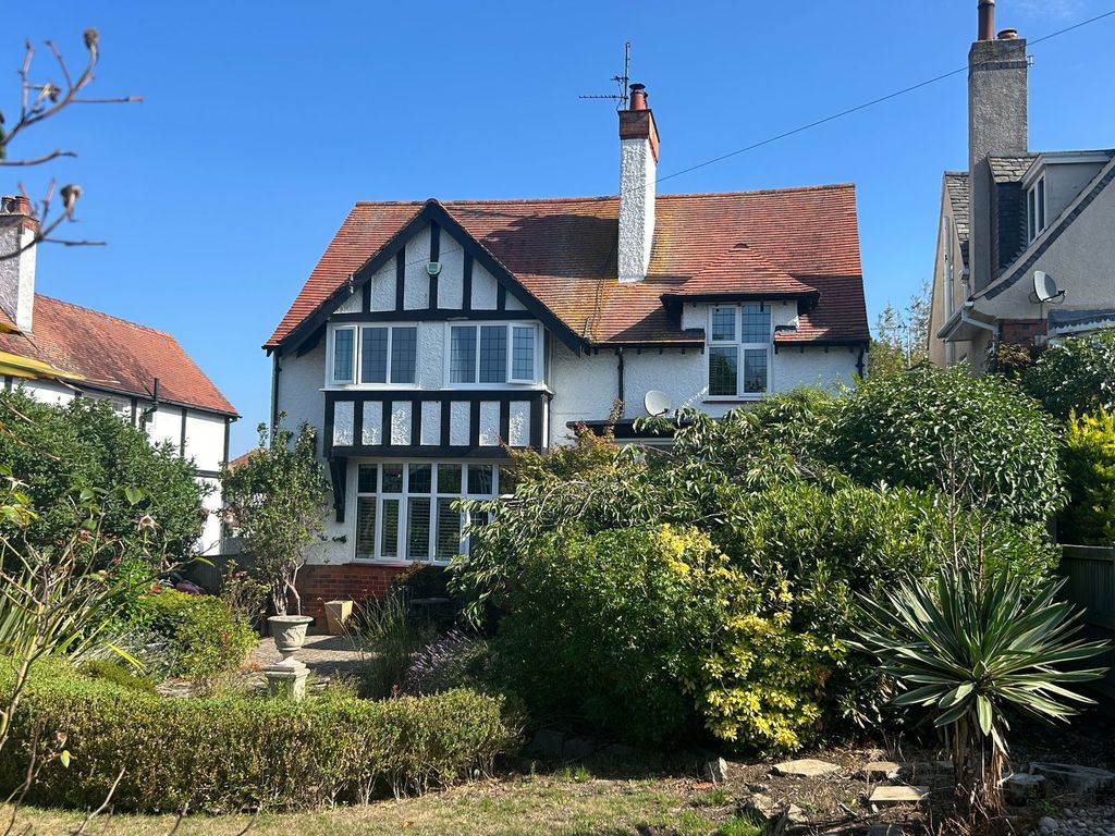 Property photo 1 of 33