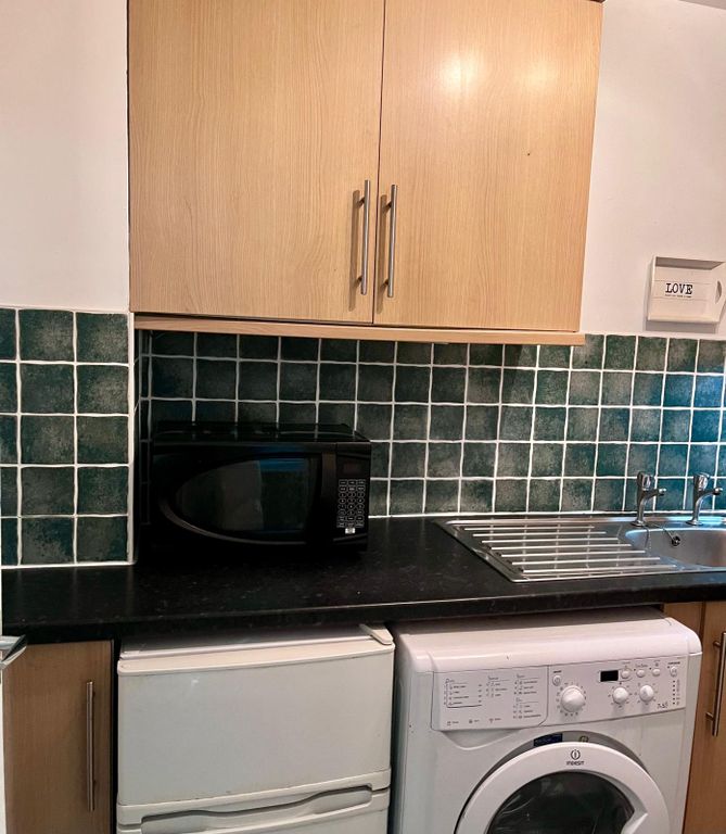 Property photo 2 of 10 0921704d-A64B-47B9-8926-892E9804F40c