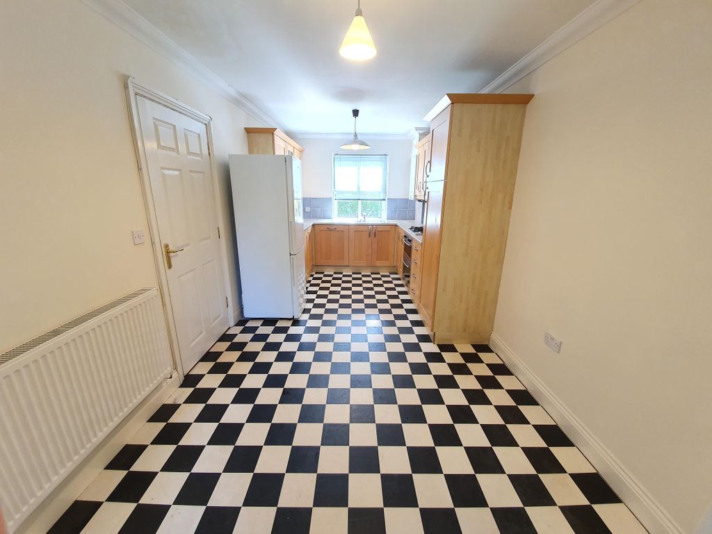 Property photo 2 of 21 Image