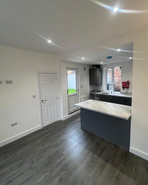 Property photo 3 of 8 5.Jpg