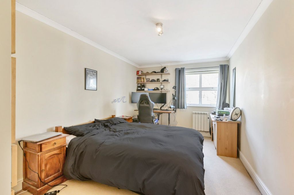 Property photo 3 of 6 Picture No. 05