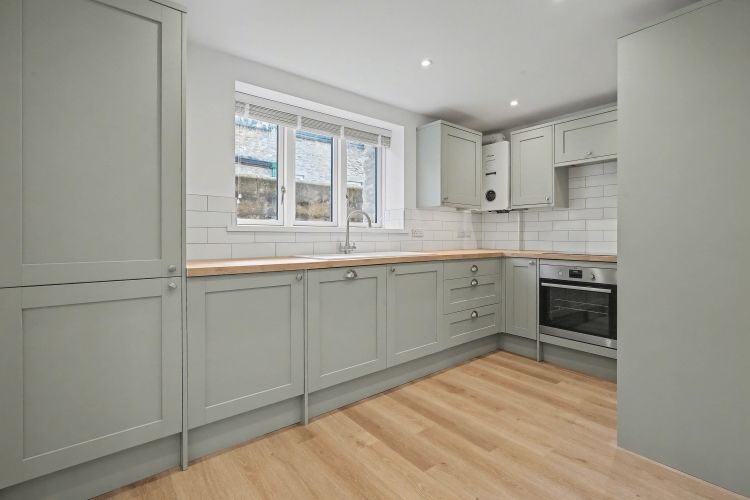 Property photo 2 of 9 322466