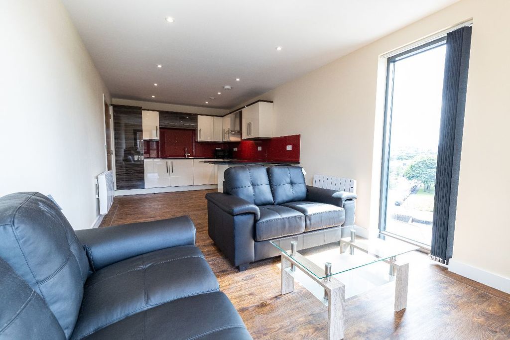 Property photo 3 of 6