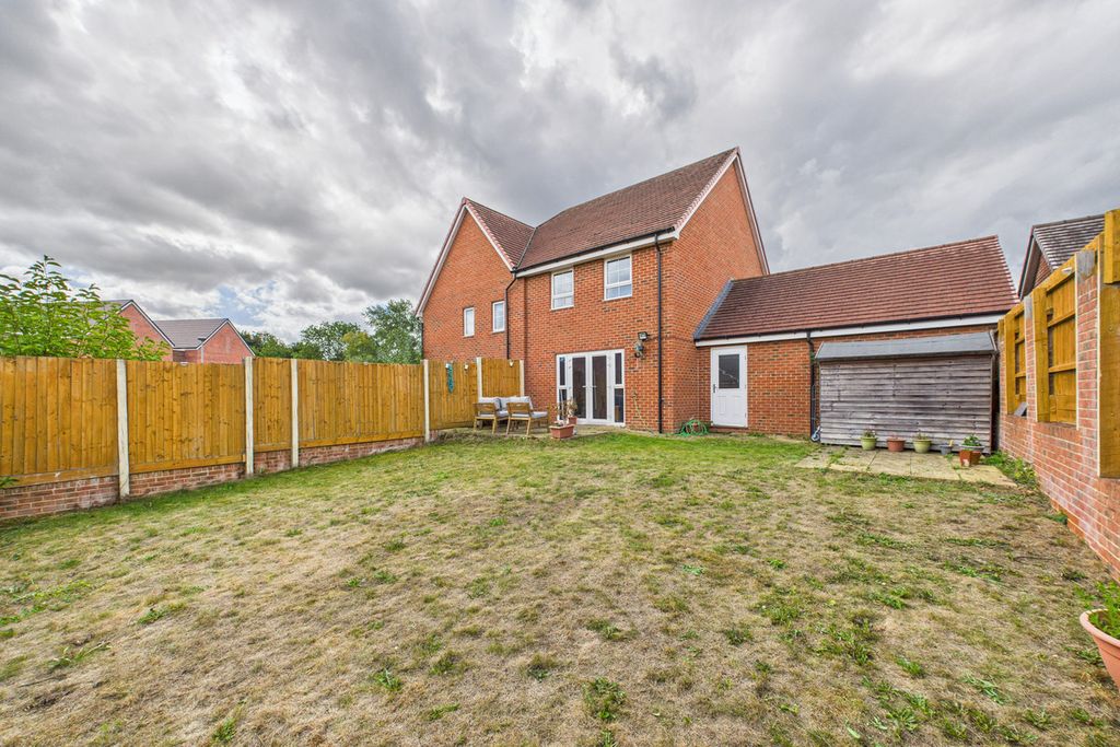 Property photo 2 of 22