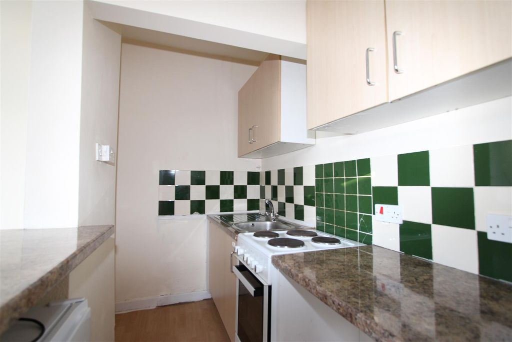 Property photo 3 of 13