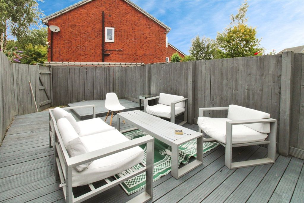 Property photo 2 of 12 Picture No. 02
