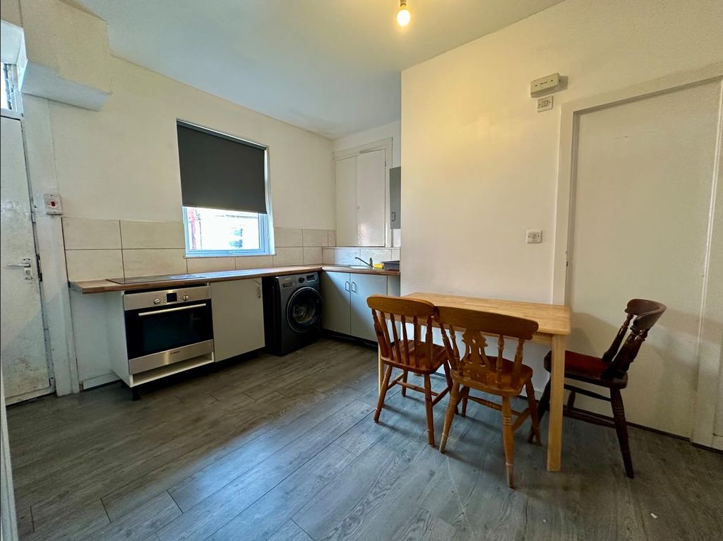 Property photo 1 of 3 Image