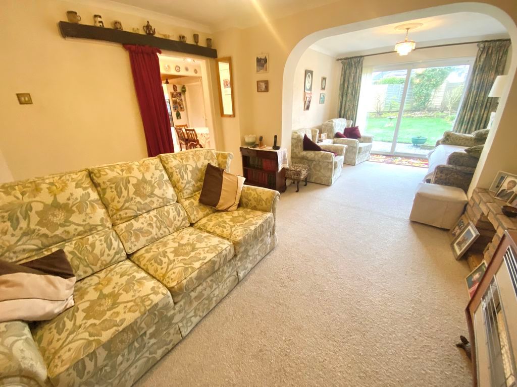 Property photo 2 of 26 Lounge