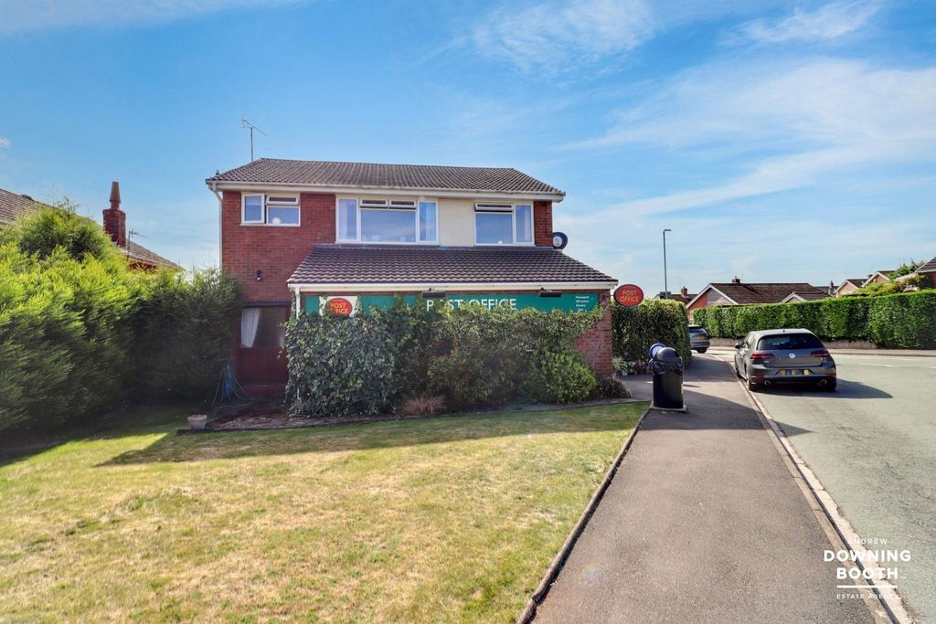 Property photo 2 of 29