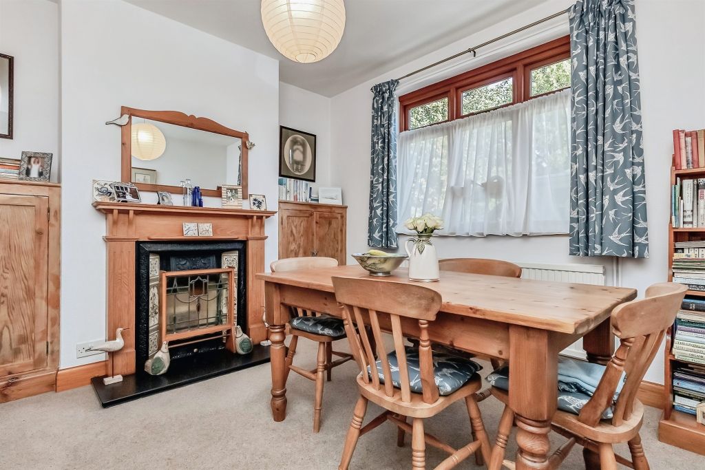 Property photo 3 of 19