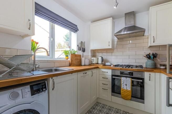 Property photo 2 of 7 197819_32284904_Img_02_0000_Max_656x437.Jpeg