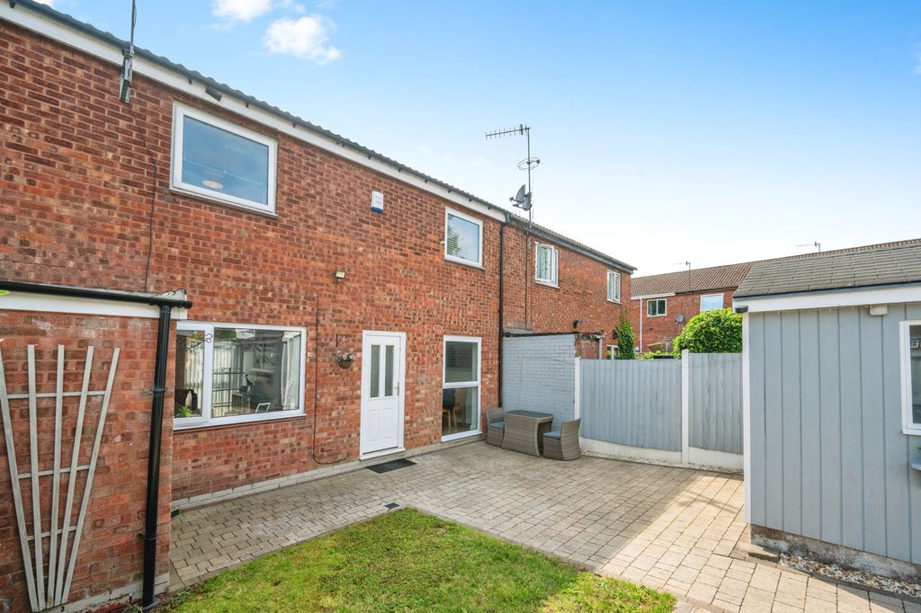 Property photo 2 of 15