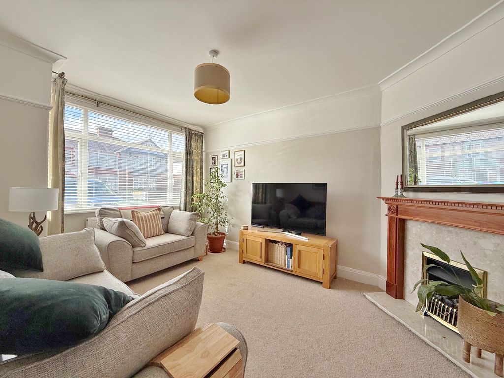 Property photo 2 of 22