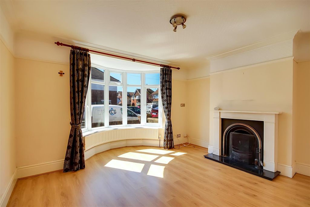 Property photo 2 of 13 Img_5651-Img_5653.Jpg