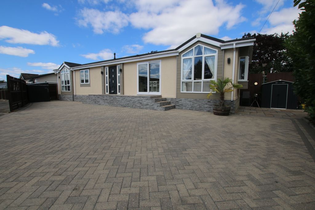 Property photo 1 of 9 Img_1354
