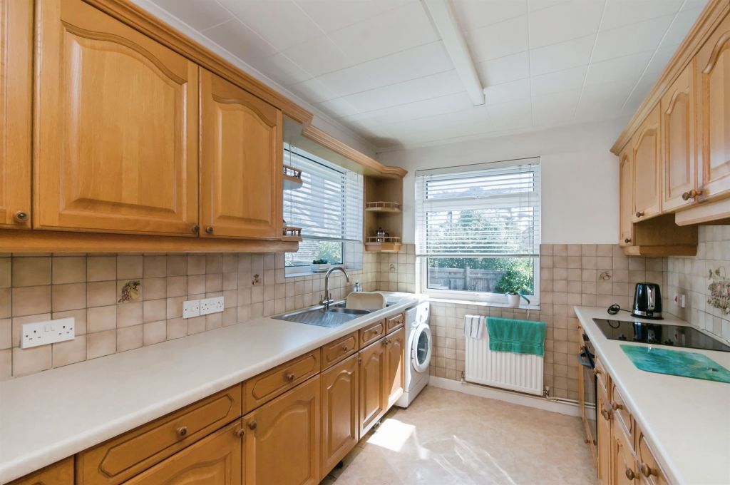 Property photo 2 of 21