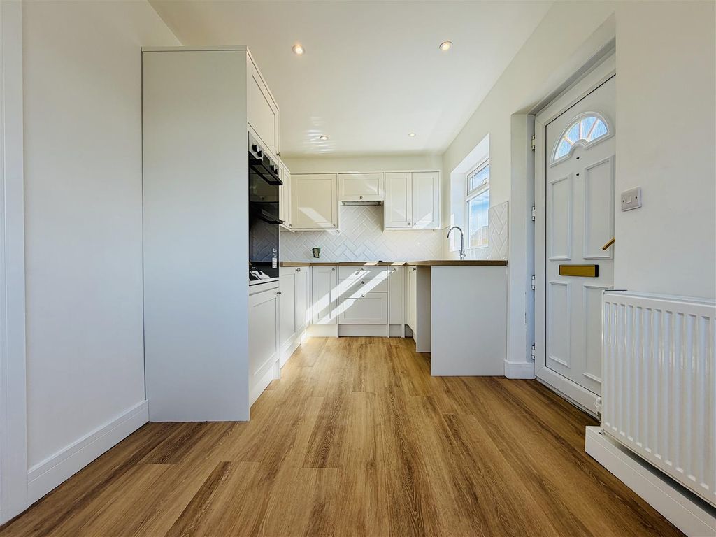 Property photo 2 of 18 Kitchen Diner