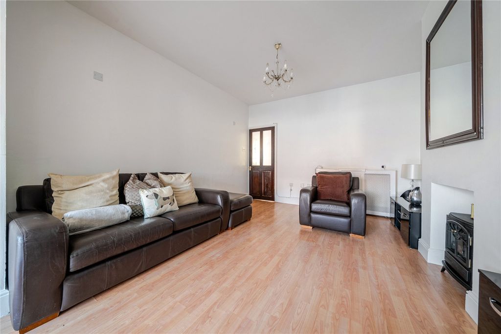 Property photo 3 of 15 Picture No. 06