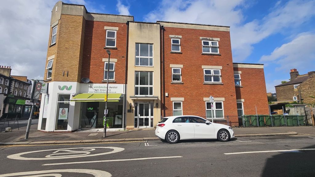 Property photo 2 of 3