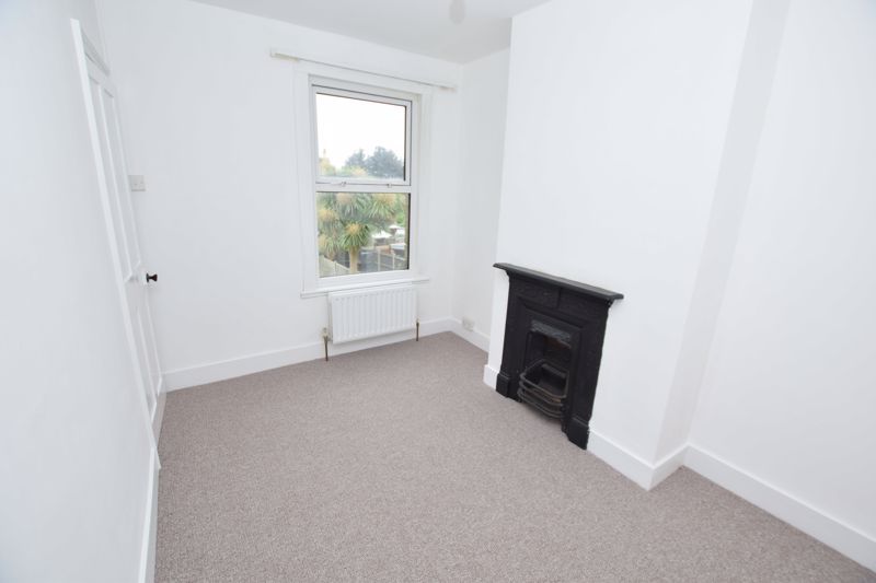 Property photo 3 of 10 Photo 3