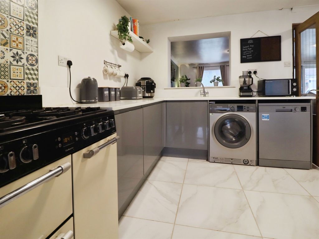 Additional image 8 of 4 bed link detached house for saleDeepfield Close, Cardiff CF5