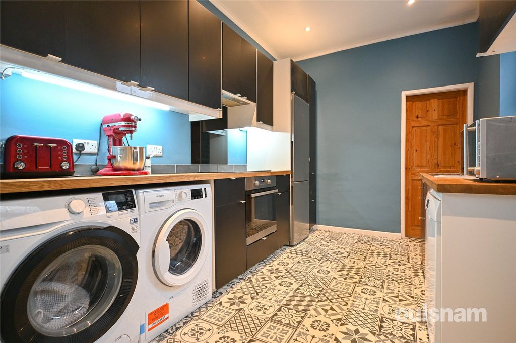 Property photo 3 of 22 Picture No. 23