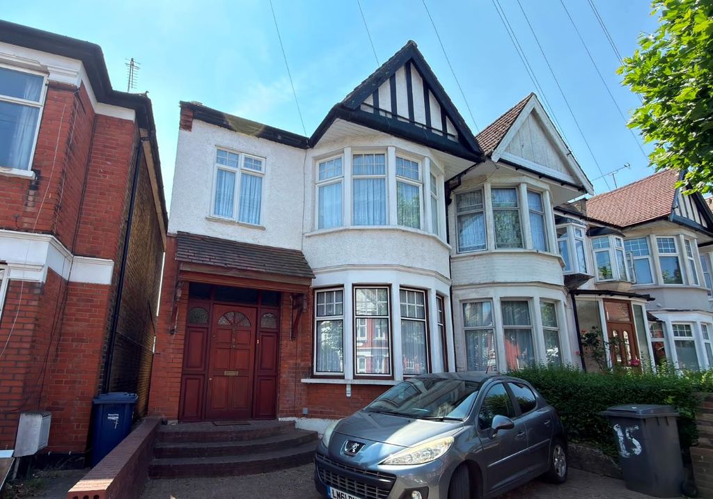 Property photo 1 of 18