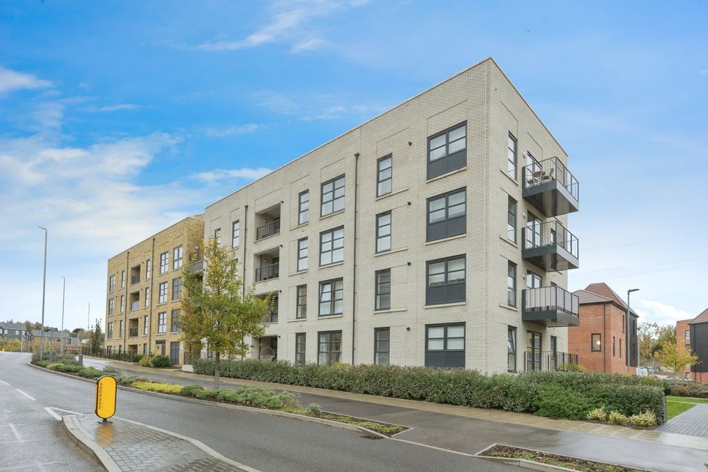 Property photo 1 of 16 Front