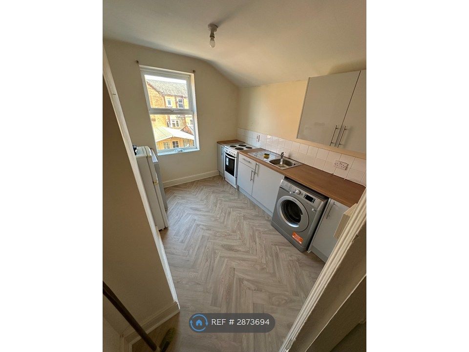 Property photo 2 of 13 Kitchen